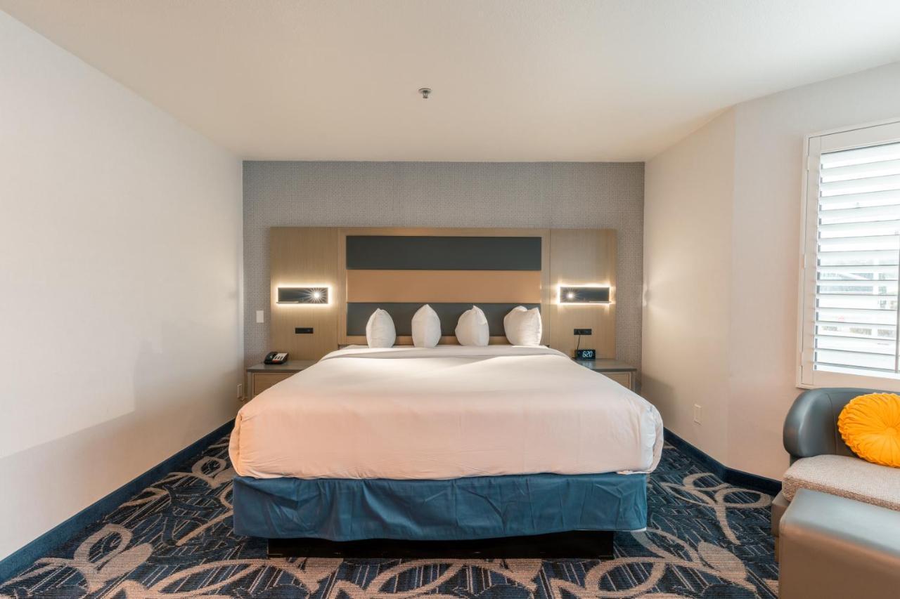 Hotel Aluxor Sfo, Sapphire Boutique Collection Σαν Μπρούνο Εξωτερικό φωτογραφία