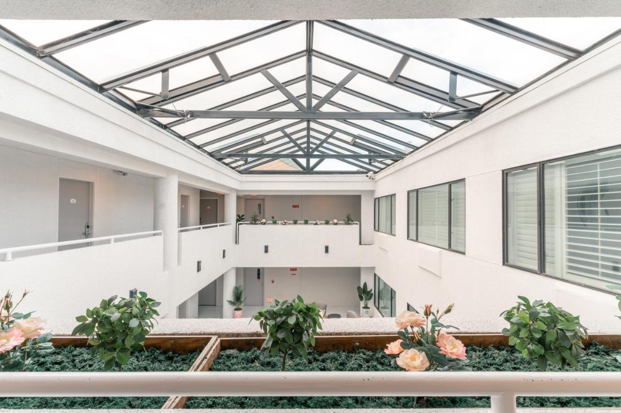 Hotel Aluxor Sfo, Sapphire Boutique Collection Σαν Μπρούνο Εξωτερικό φωτογραφία